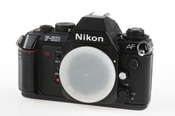 Nikon F-501 Gehäuse - #5777216