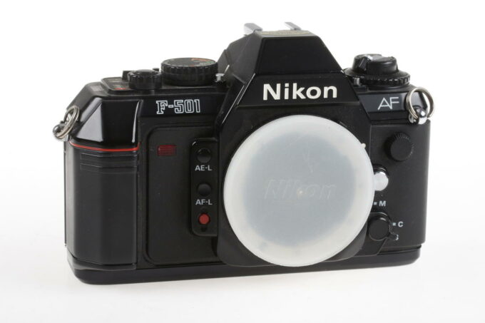 Nikon F-501 Gehäuse - #5777216