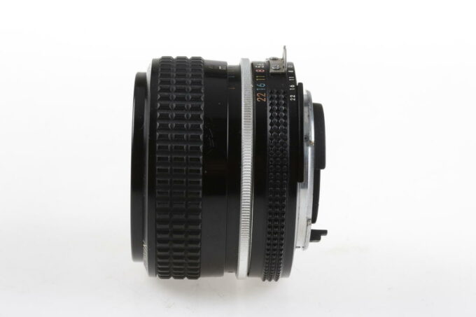 Nikon MF 28mm f/2,8 Ai - #563571