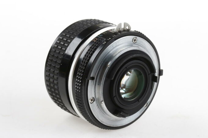 Nikon MF 28mm f/2,8 Ai - #563571