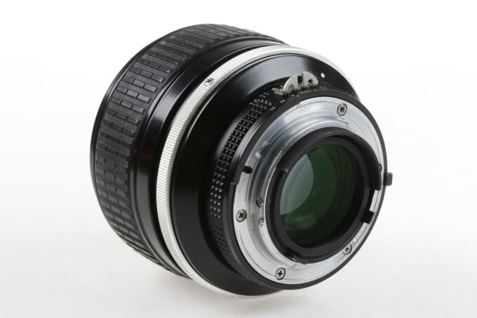 Nikon MF 85mm f/1,4 AI-S - #184499
