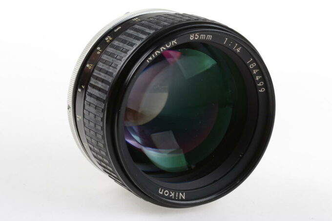 Nikon MF 85mm f/1,4 AI-S - #184499