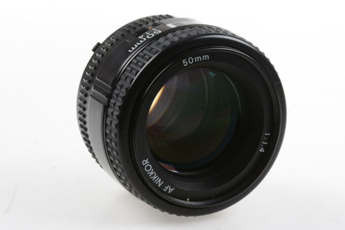Nikon AF NIKKOR 50mm f/1,4 - #3003329
