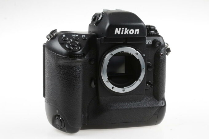 Nikon F5 Body - #3133335 - Image 2