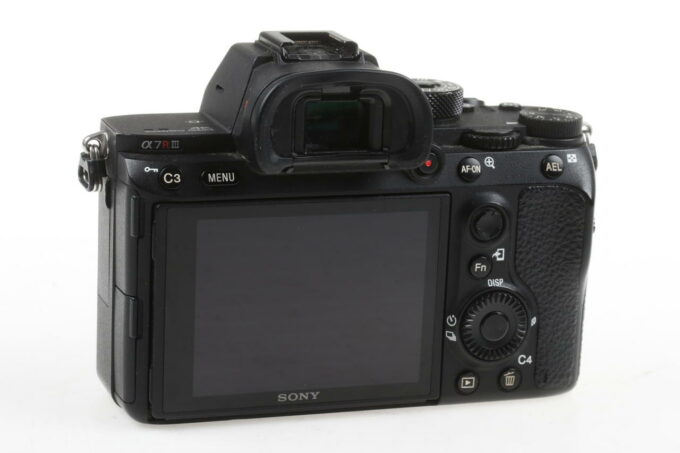 Sony Alpha 7R III Body - #4979073 - Image 2
