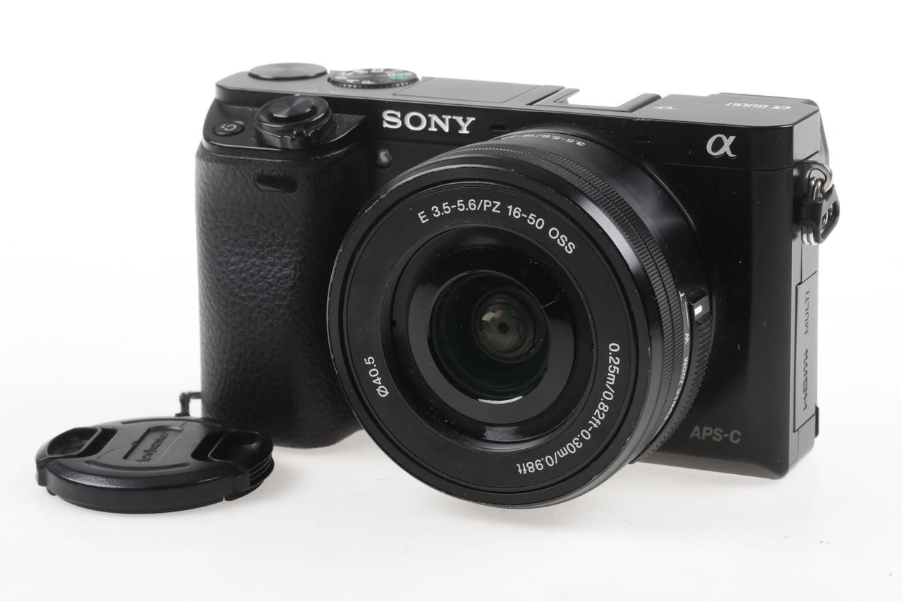 Sony Alpha 6000 mit E PZ 16-50mm OSS - #4100840
