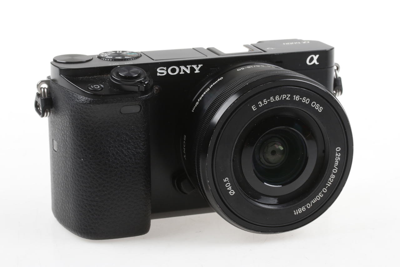 Sony Alpha 6000 mit E PZ 16-50mm OSS - #4100840