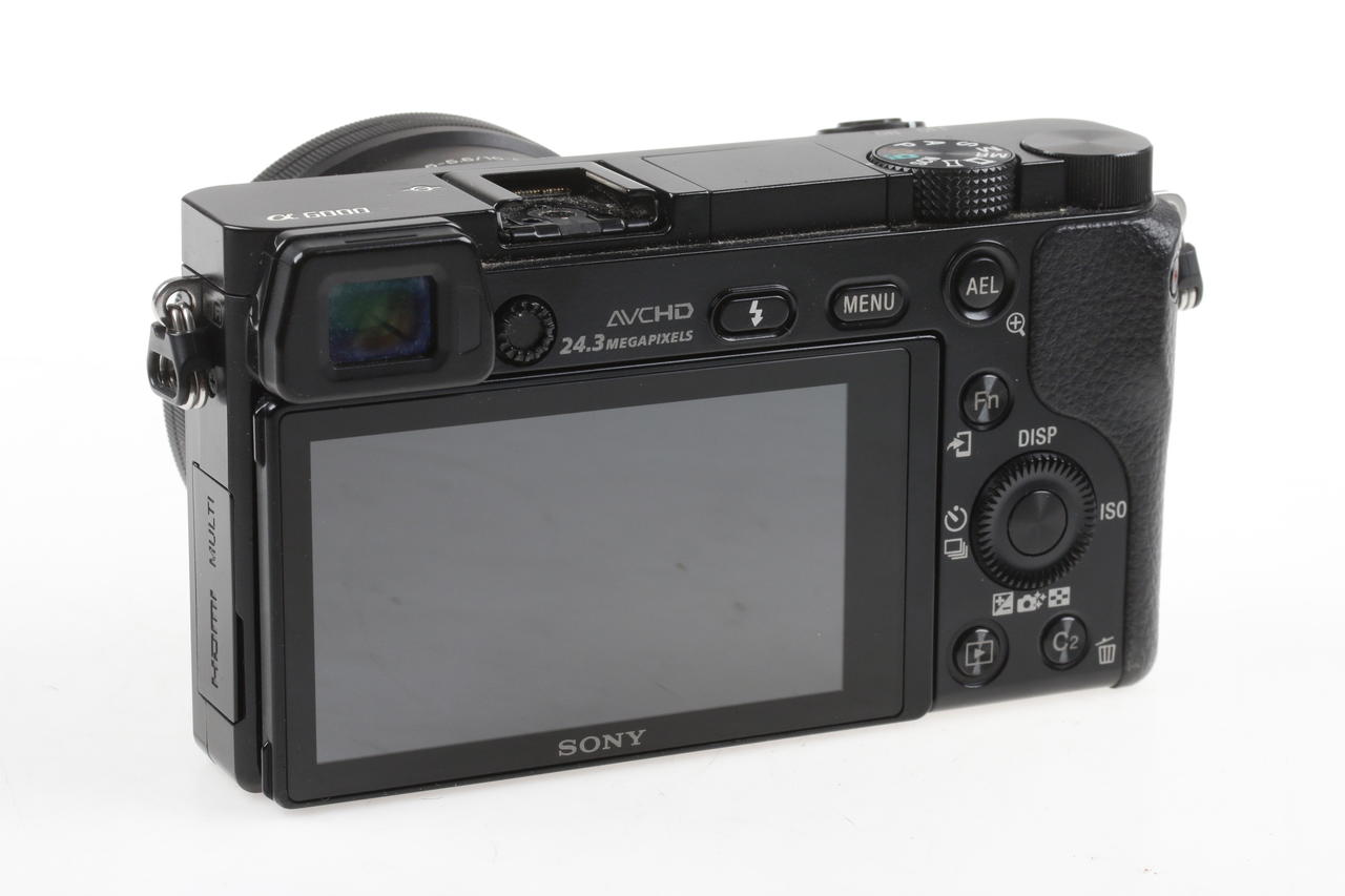 Sony Alpha 6000 mit E PZ 16-50mm OSS - #4100840