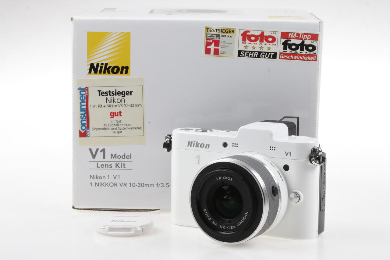 Nikon ONE V1 mit Nikkor 10-30mm f/3,5-5,6 / VR - #62013274