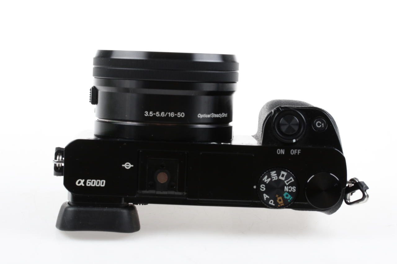 Sony Alpha 6000 mit E PZ 16-50mm OSS - #3941739