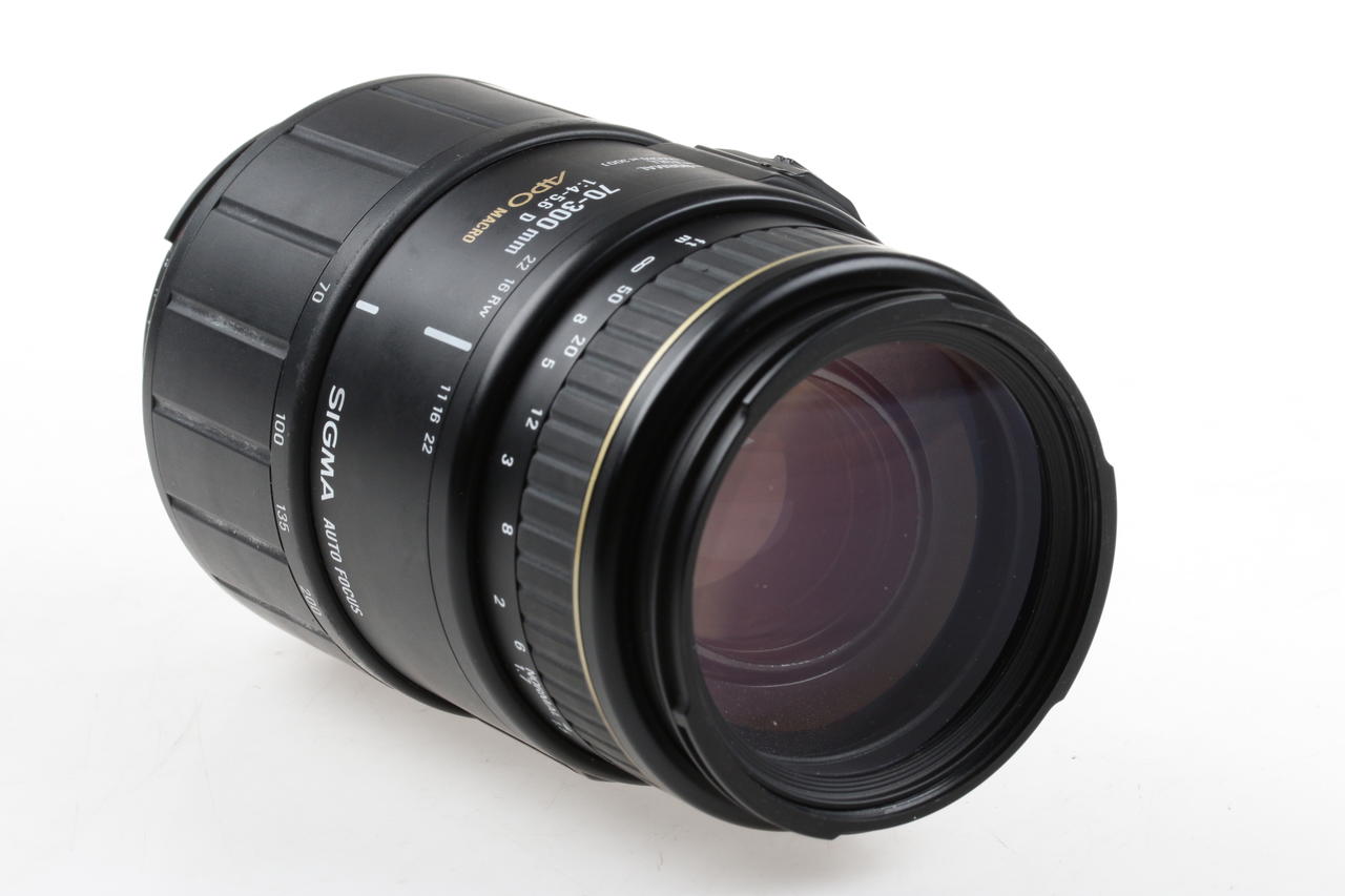 Sigma 70-300mm f/4,0-5,6 D APO Macro für Nikon F (FX) - #3031547 - Image 4