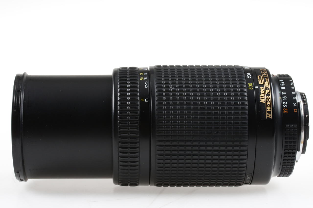 Nikon AF NIKKOR 70-300mm f/4,0-5,6 D ED - #587457