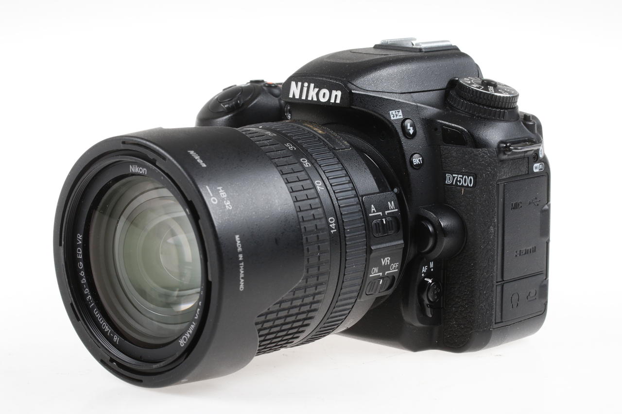 Nikon D7500 mit AF-S 18-140mm f/3,5-5,6 VR G ED - #6150173