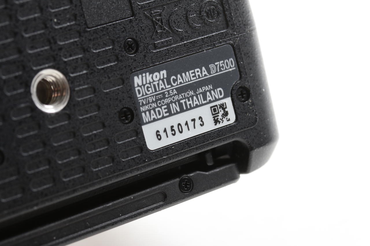 Nikon D7500 mit AF-S 18-140mm f/3,5-5,6 VR G ED - #6150173