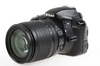 Nikon D3300 mit AF 18-105mm f/3,5-5,6 DX VR - #6064517