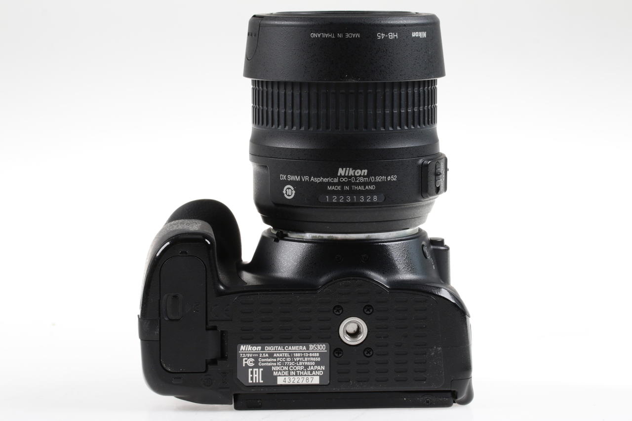 Nikon D5300 mit AF-S DX 18-55mm f/3,5-5,6 VR - #4322787