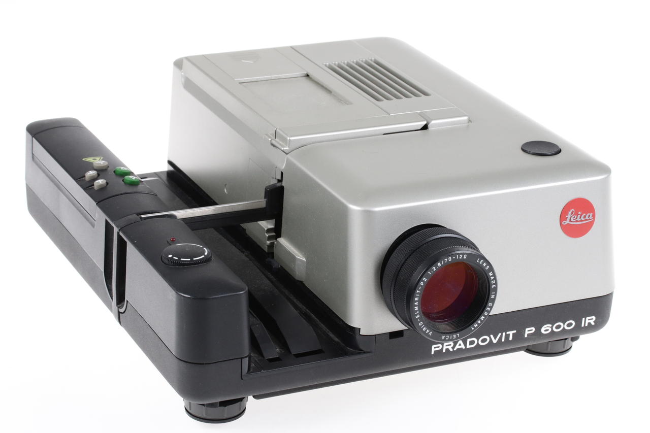 その他 Leica Pradovit Leica Pradovit P-150 35mm Slide Projector w/Hektor Lens O