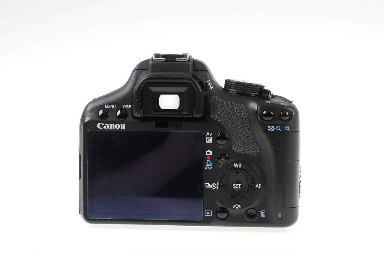 Canon EOS 500D (Kiss X3) mit EF-S 18-55mm f/3,5-5,6 IS - #0860231055