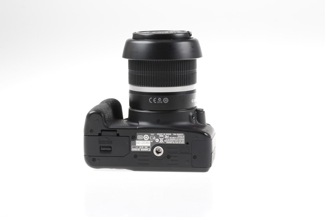 Canon EOS 500D (Kiss X3) mit EF-S 18-55mm f/3,5-5,6 IS - #0860231055