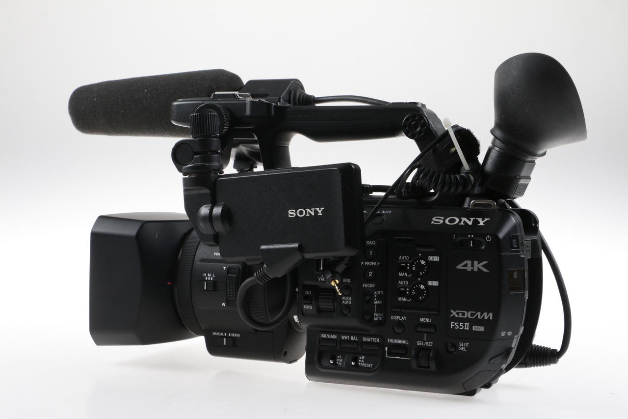 Sony PXW-FS5 XDCAM 4K mit 18-200mm f/3,5-6,3 OSS - #4002607