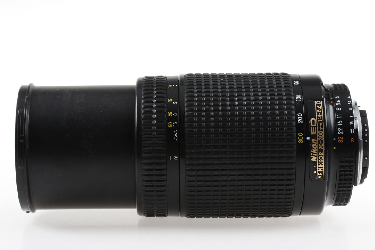 Nikon AF NIKKOR 70-300mm f/4,0-5,6 D ED - #289039 - Image 2