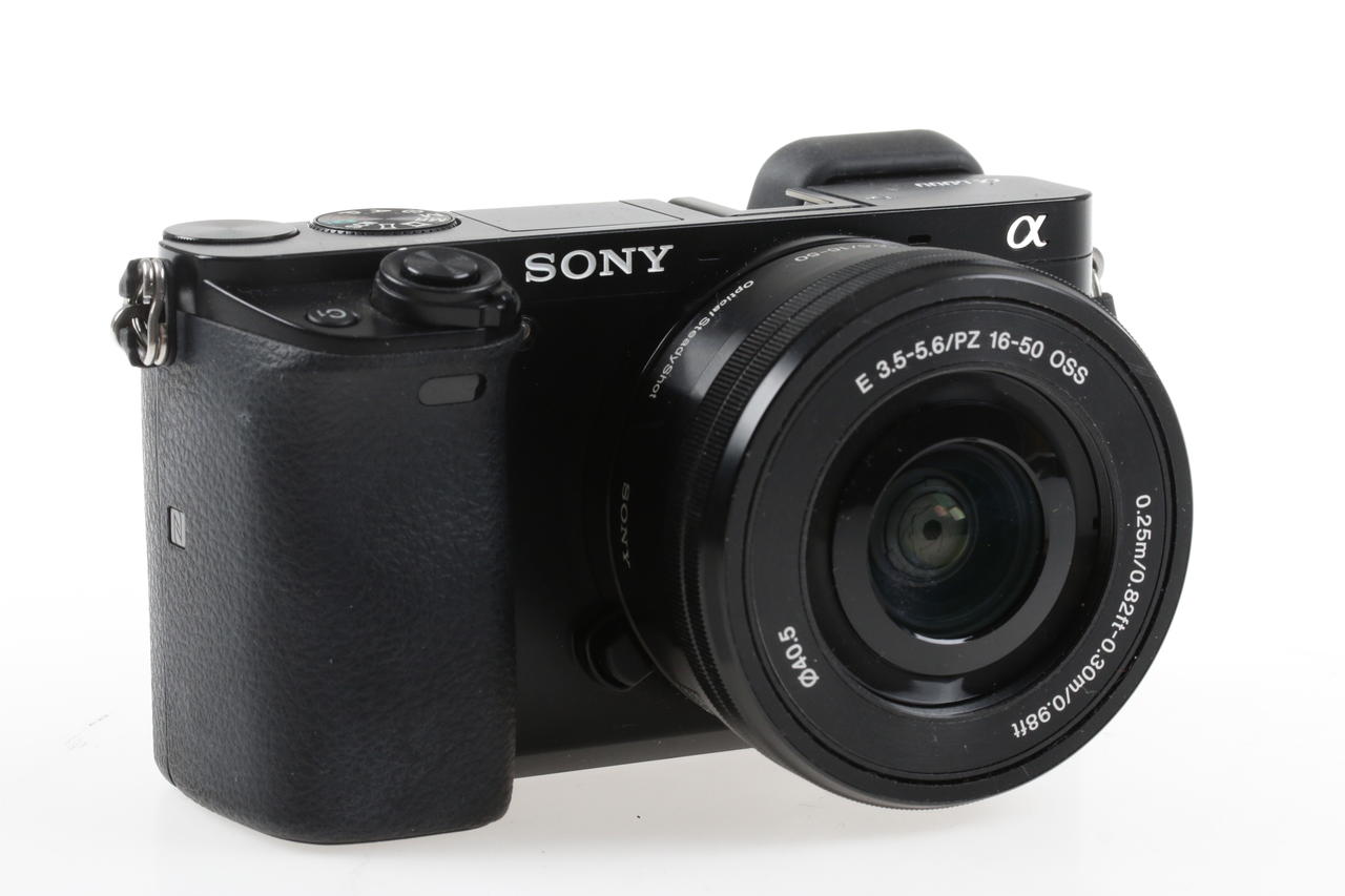 Sony Alpha 6000 mit E PZ 16-50mm OSS - #4080070