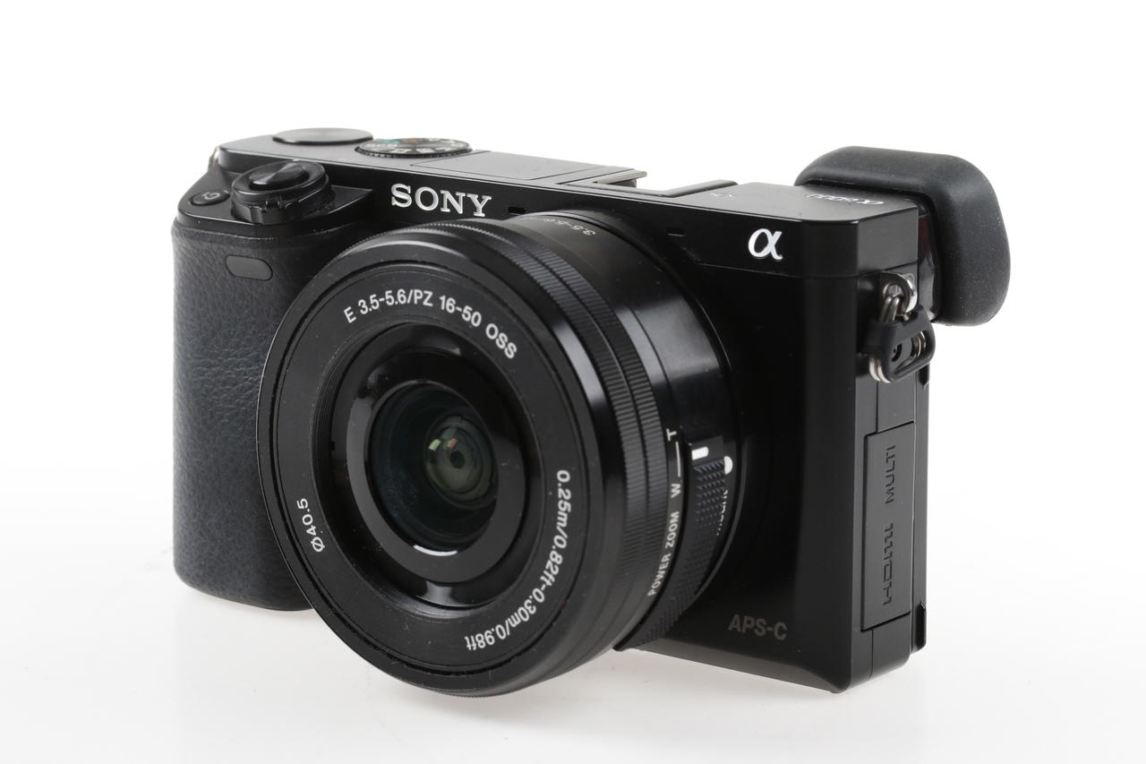 Sony Alpha 6000 mit E PZ 16-50mm OSS - #4080070