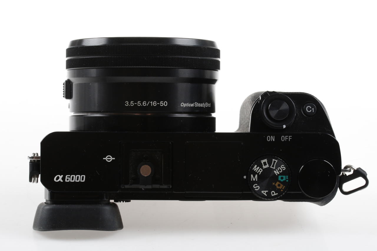 Sony Alpha 6000 mit E PZ 16-50mm OSS - #4080070