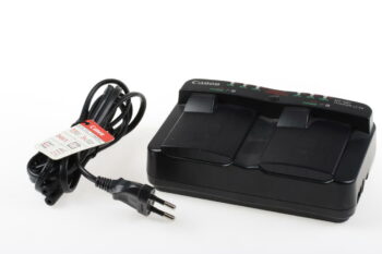 Canon Ladegerät / Battery Charger LC-E4