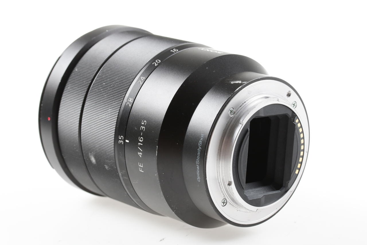 Sony Vario-Tessar T* FE 16-35mm f/4,0 ZA OSS - #1948390