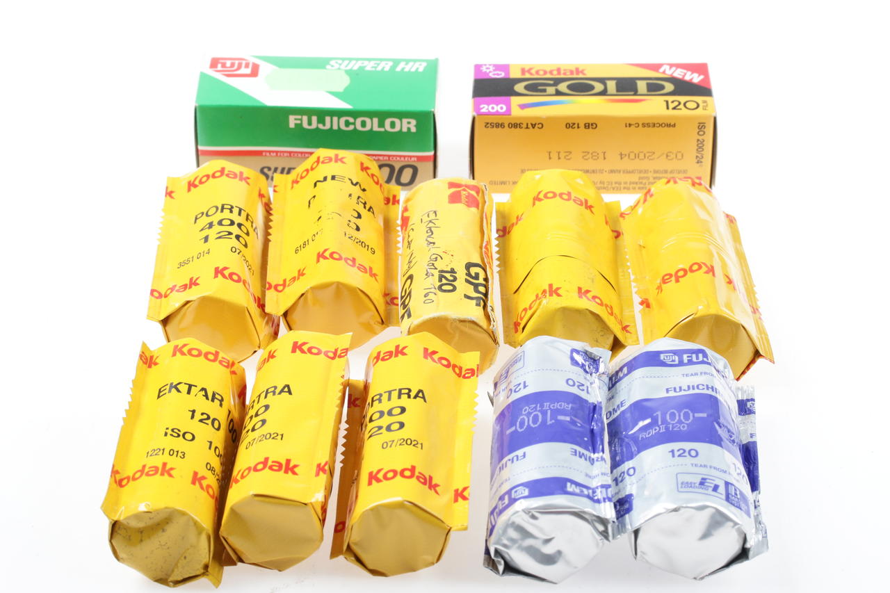 Konvolut diverse Color Negativ Filme 120 Rollfilm Abgelaufen - 12 Stück