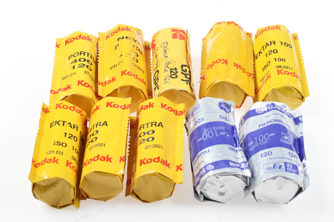 Konvolut diverse Color Negativ Filme 120 Rollfilm Abgelaufen - 12 Stück