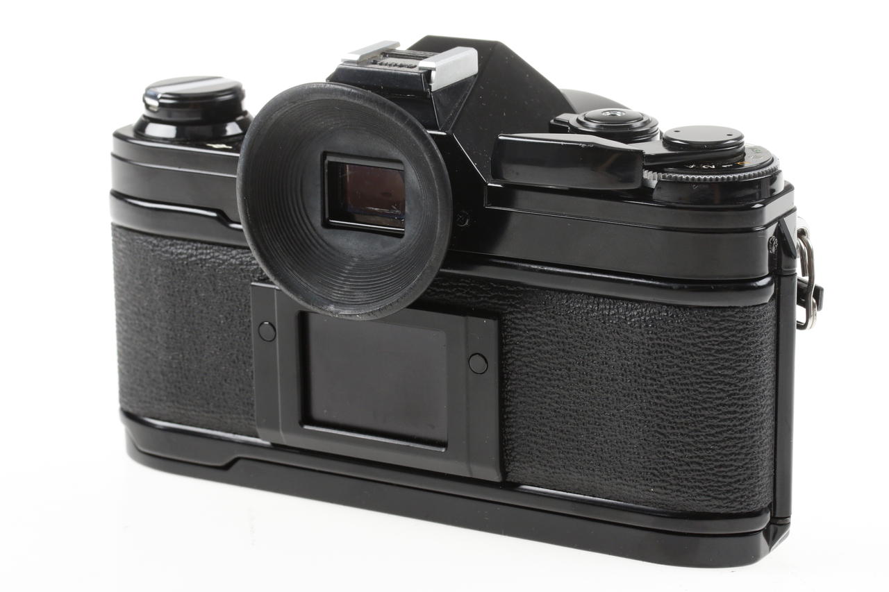 Canon AE-1 Gehäuse mit FD 50mm f/1,4 S.C. - #838182