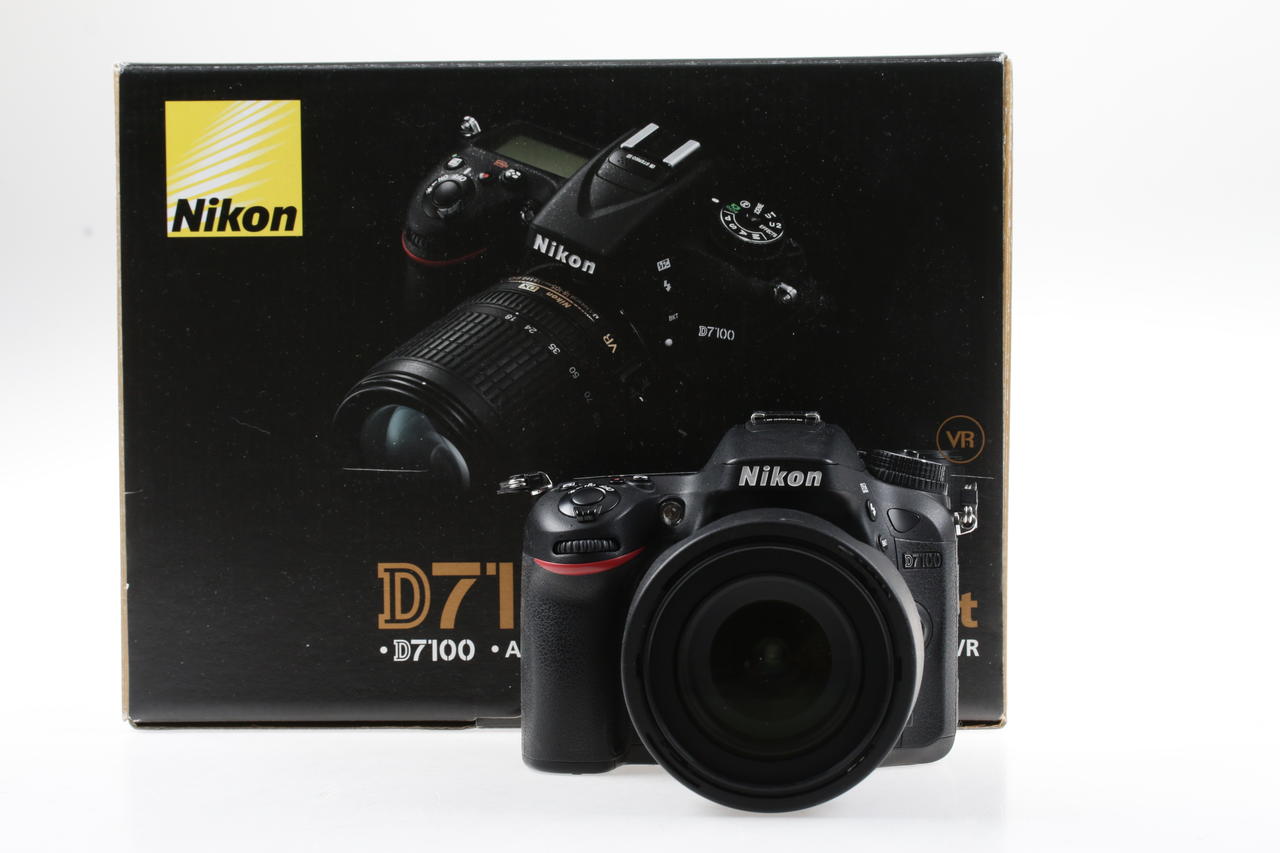 Nikon D7100 mit AF-S DX 18-105mm f/3,5-5,6 VR - #4318497