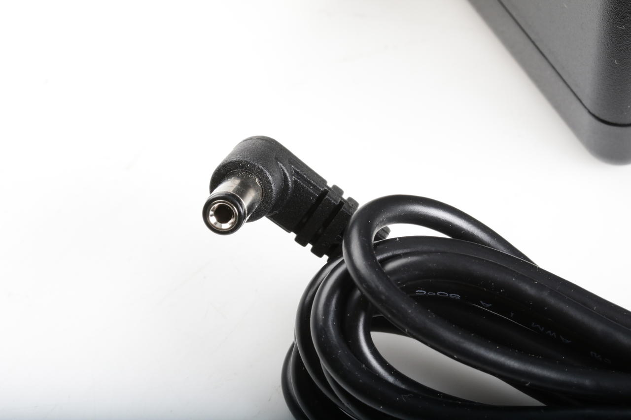 Elinchrom Elinchrom RQ Lithium MULTIVOLTAGE Ladegerät EL19279