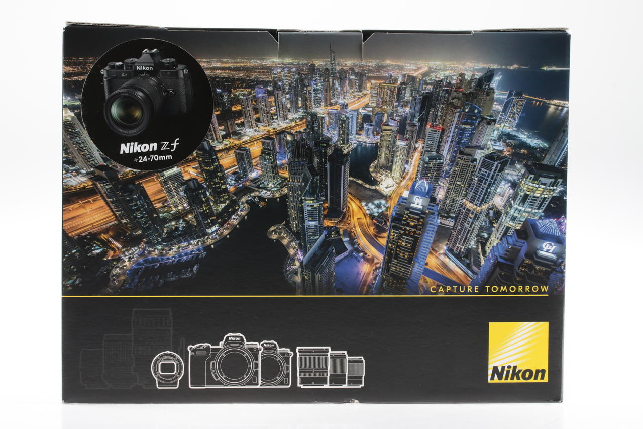 Nikon Z f Gehäuse mit Z 24-70mm f/4,0 - #6000854
