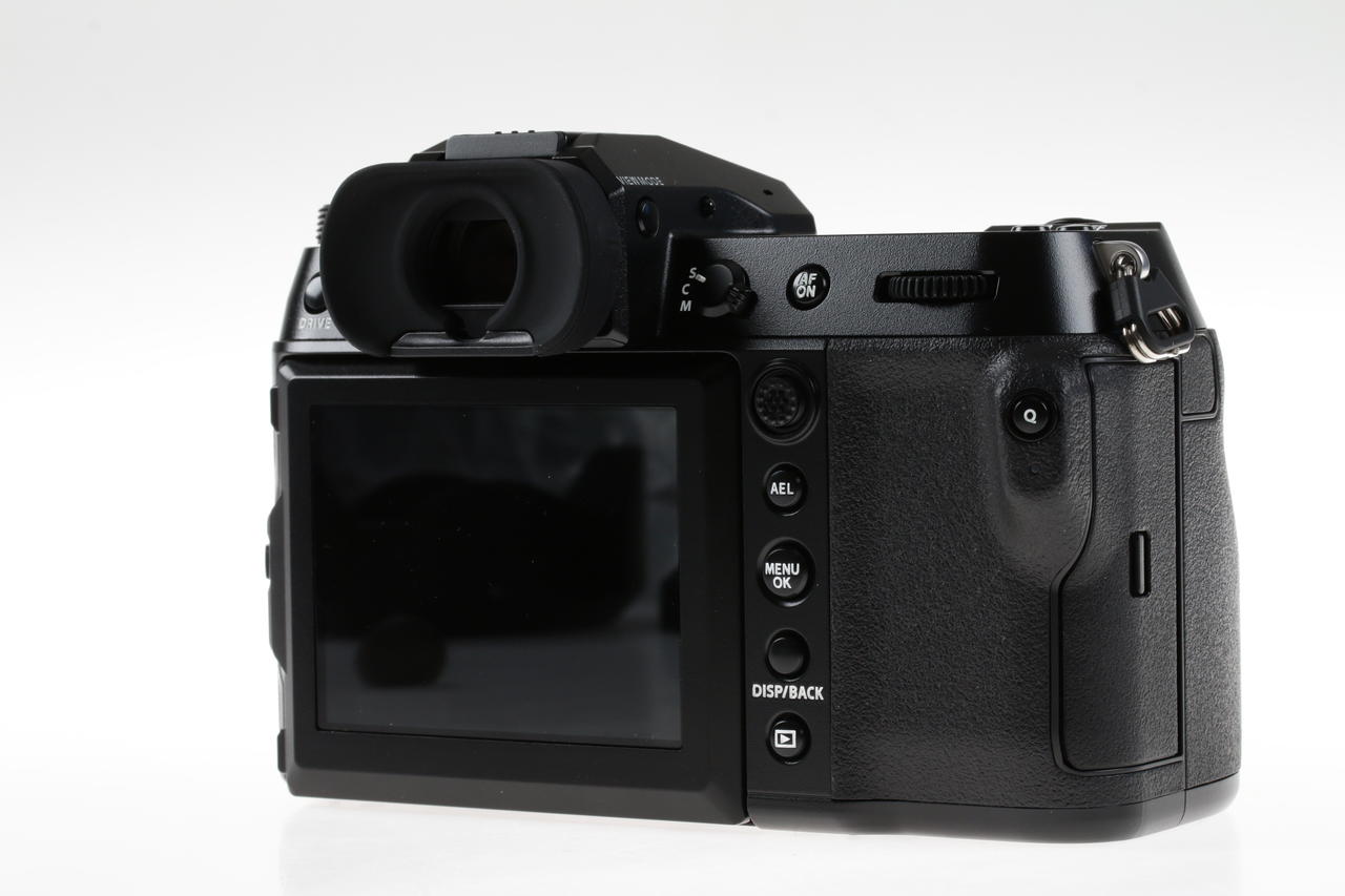 FUJIFILM GFX50S II Gehäuse mit GF 35-70mm f/4,5-5,6 WR - #14003046