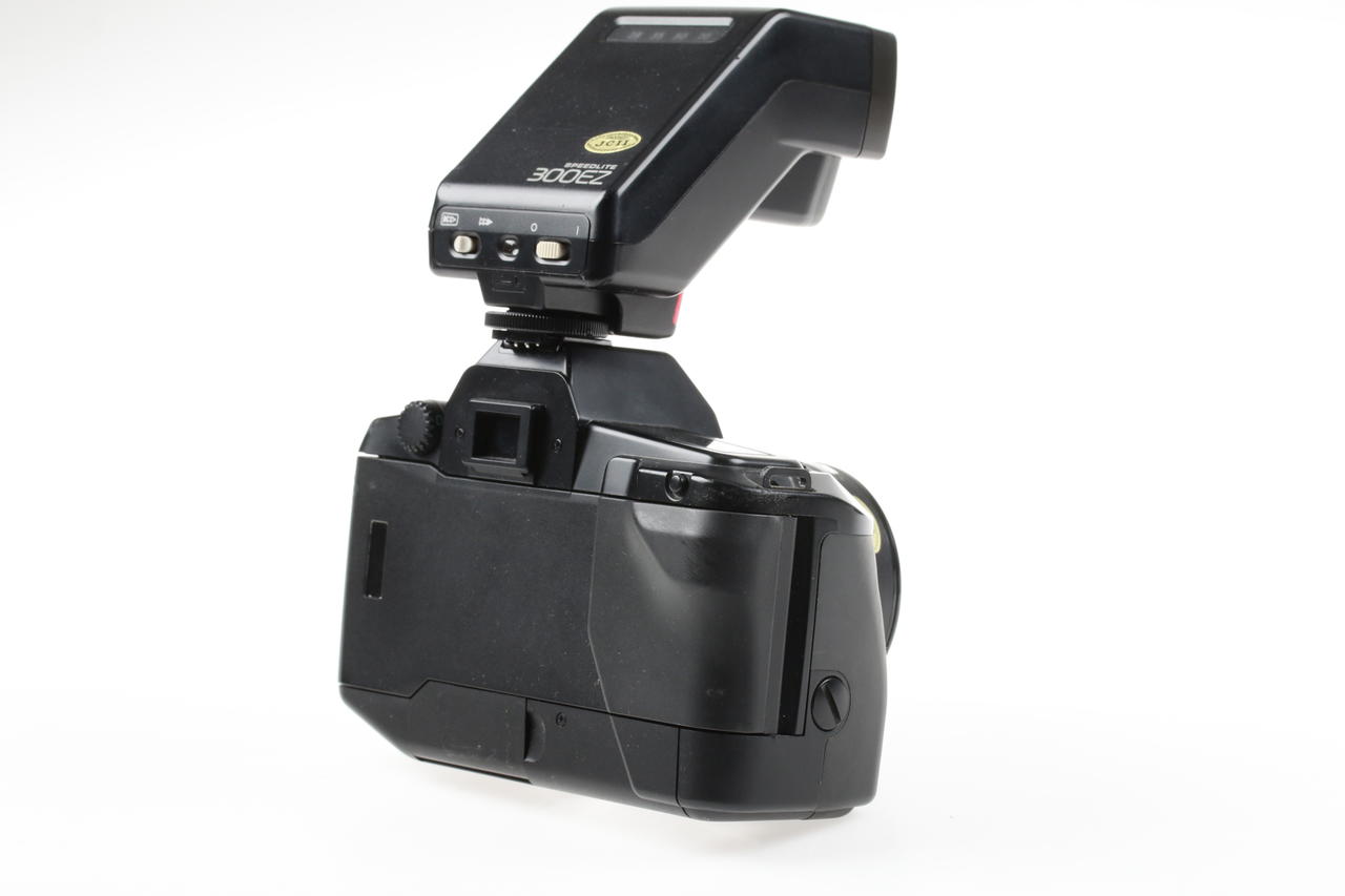 Canon EOS 650 Set mit EF 35-70mm und EF 80-200mm, Blitz - #1375761