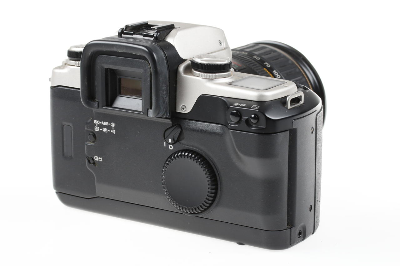 Canon EOS 50E mit EF 28-135mm f/3,5-5,6 IS USM - #1652799