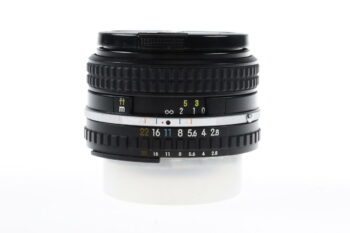 Nikon MF 28mm f/2,8 Serie E - #2054954