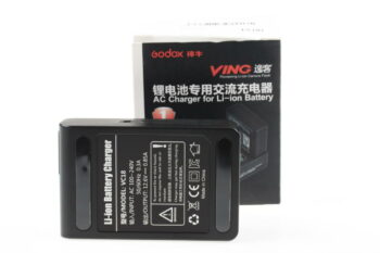 Godox Ladegerät V860II