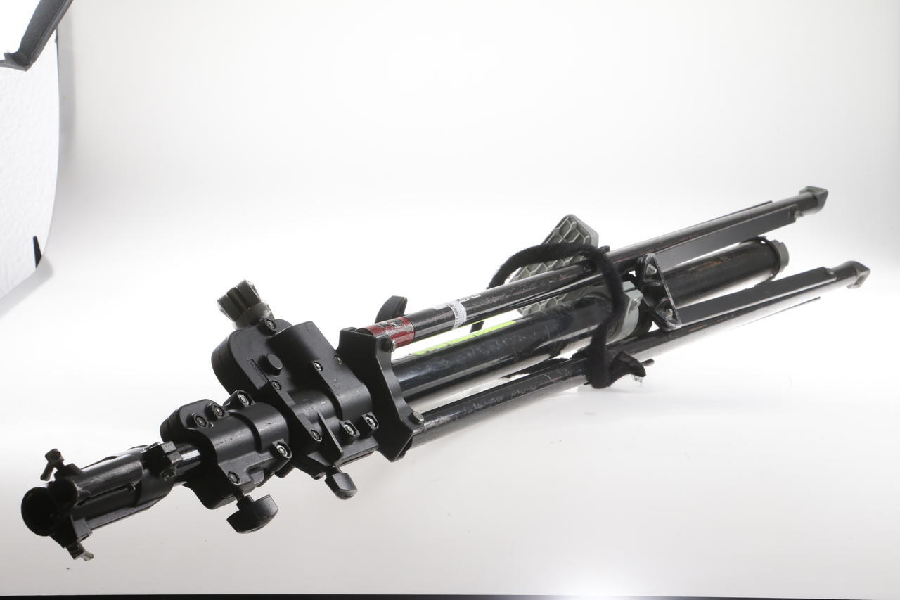 Broncolor Para 170 FB mit Manfrotto Stativ