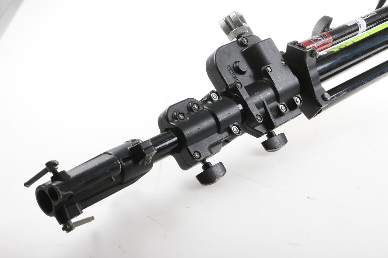 Broncolor Para 170 FB mit Manfrotto Stativ