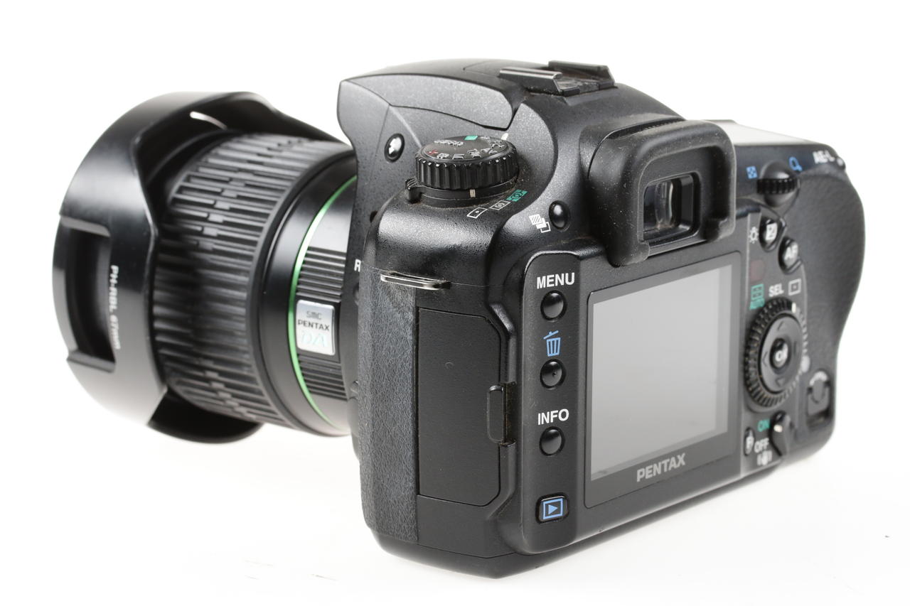 Pentax K10 D Gehäuse mit SMC 16-45mm f/4,0 SMC ED AL - #2503656