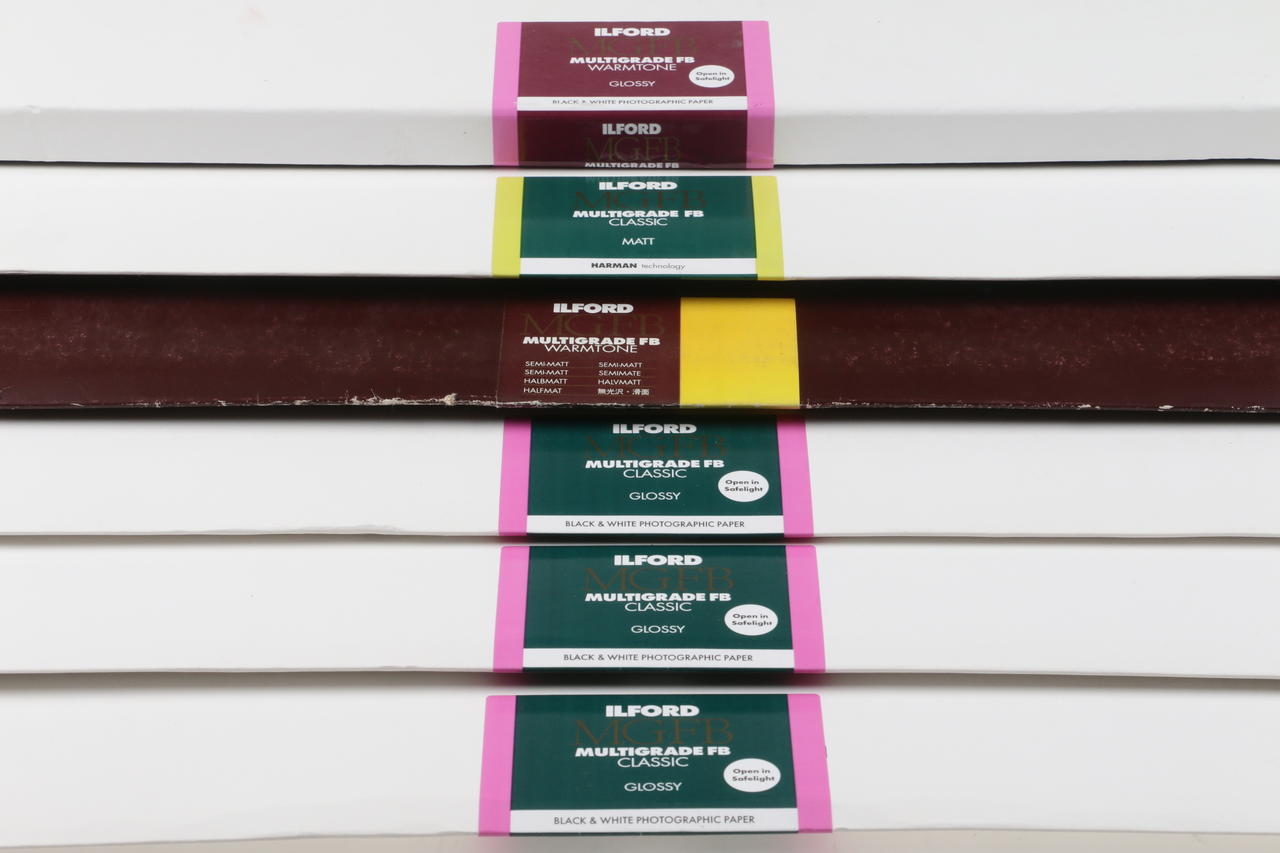 Ilford Konvolut 50,8x60,4cm MG FB Papiere 6 Packungen je 10Bl.