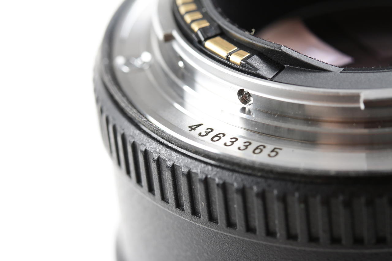Canon EF 100mm f/2,8 L Macro IS USM - #04363365