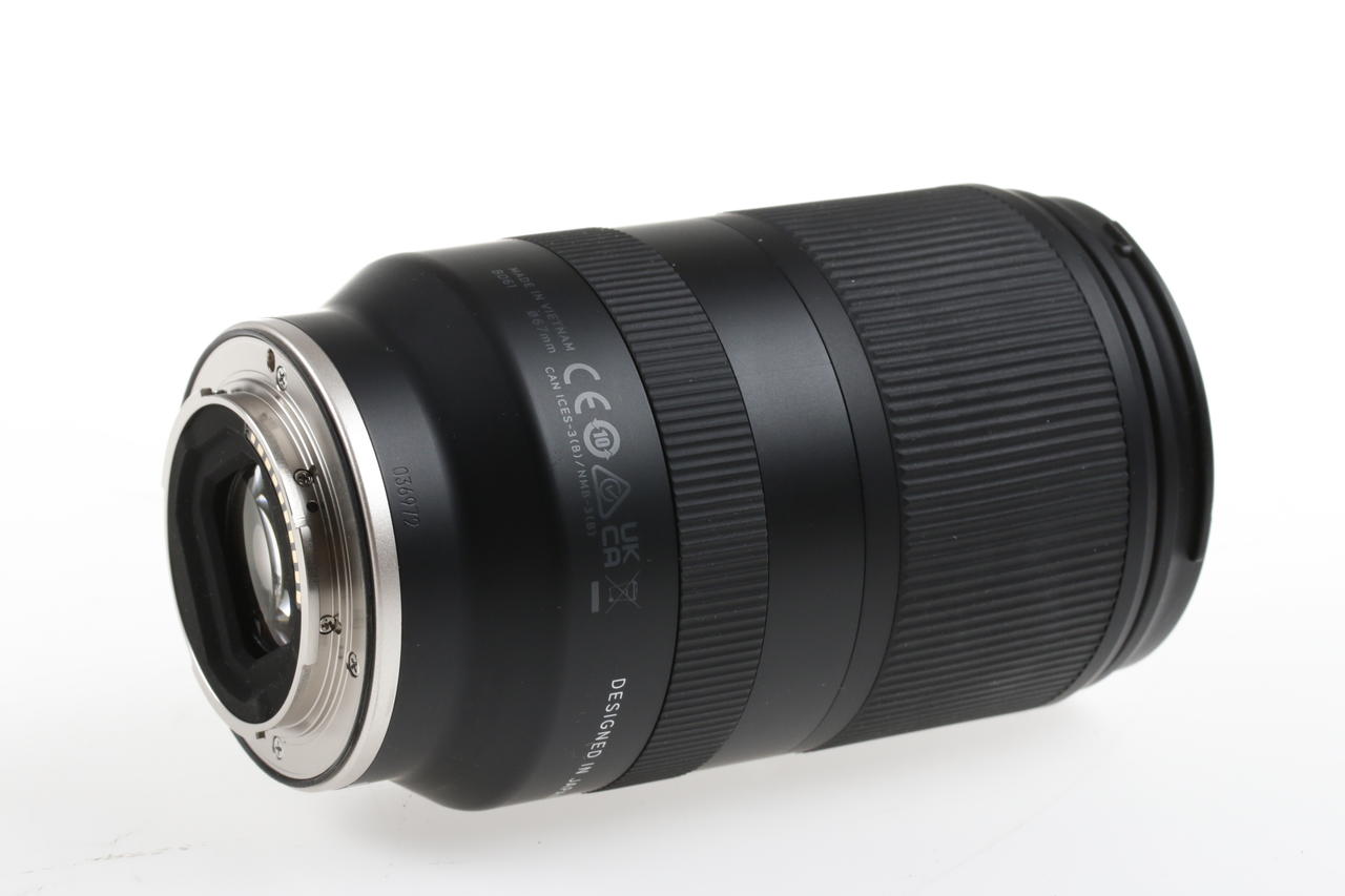 Tamron 18-300mm f/3,5-6,3 Di III-A VC VXD für Sony E-Mount