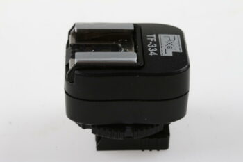 Pixel T-334 Hot Shoe Adapter Sony auf Canon oder NIkon