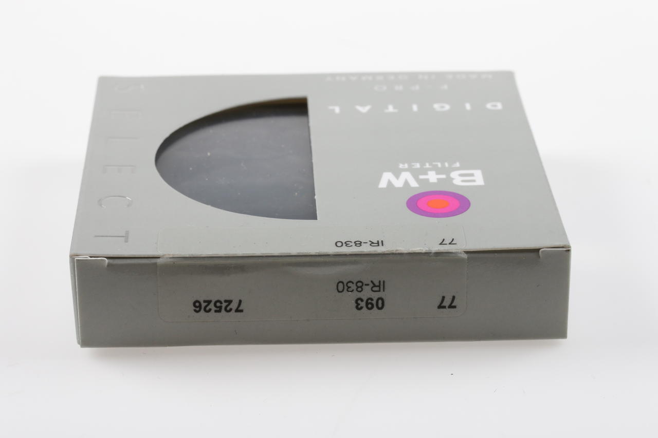 B&W IR-830 F-Pro Filter - 77mm