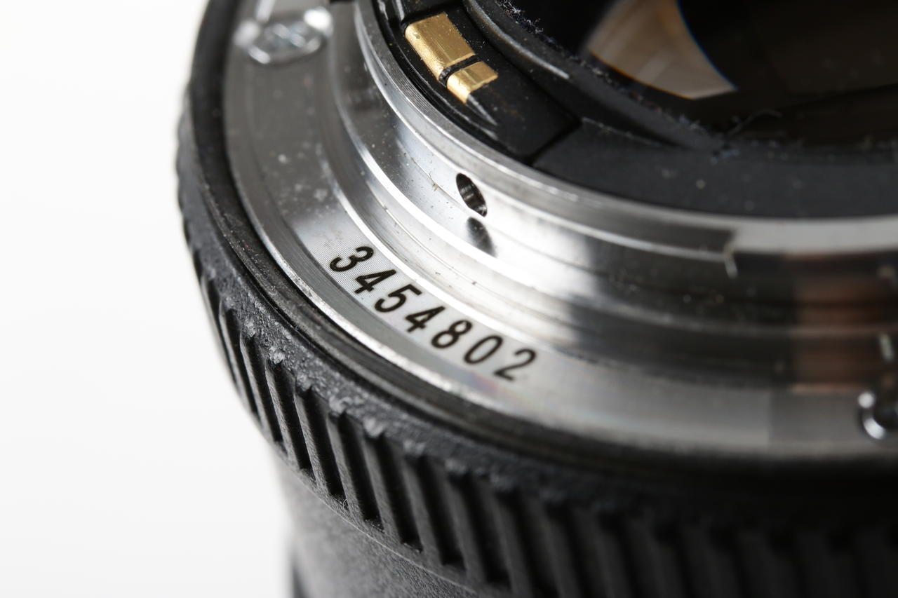 Canon EF 100mm f/2,8 L Macro IS USM - #03454802